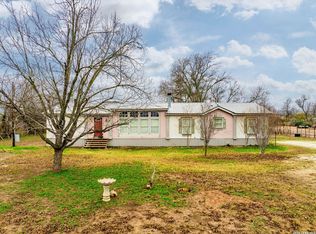 1545 County Road 665, Devine, TX 78016