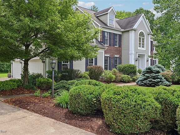 3rd image of 75 Pinehurst Dr