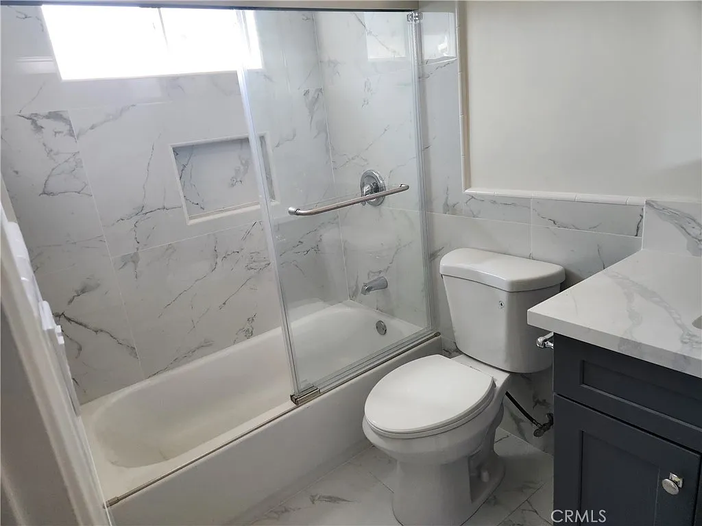 3 bed, 1200 sqft, $2,800 — Photo 4
