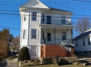 75 Naples Ave #2, Providence, RI 02908