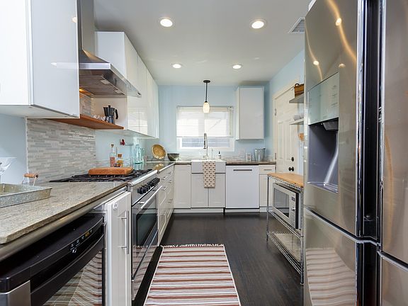 3rd image of 4605 36th St