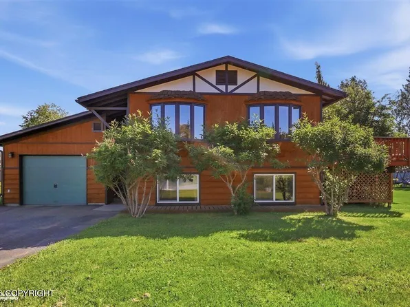 323 W Rockwell Ave, Soldotna, AK 99669