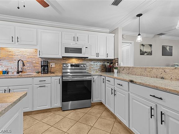 2nd image of 1271 Hazeltine Dr