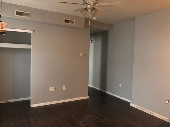 3rd image of 1507 W Girard Ave APT 3R