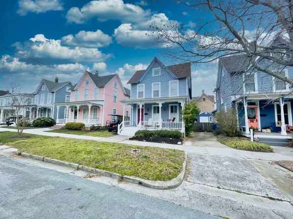 123 Peach St, Cape Charles, VA 23310