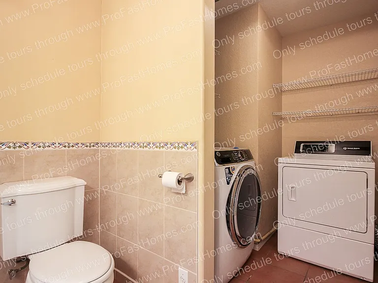 7840 SW West Slope Dr — Photo 32