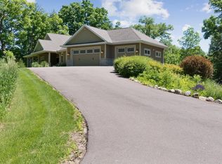 5905 104th Ave N, Loretto, MN 55357