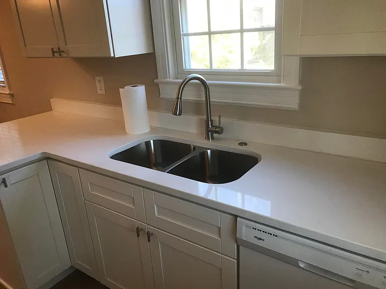 1221 Eastwood Ave — Photo 17