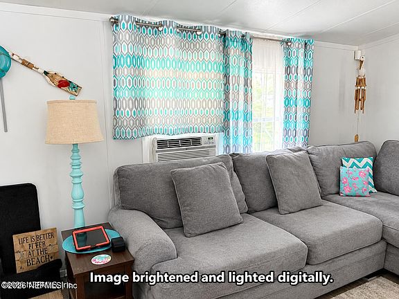 2nd image of 107 WINCHESTER Avenue