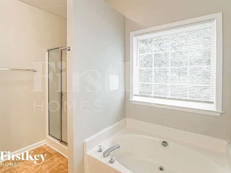 8012 Mustang Ln — Photo 13