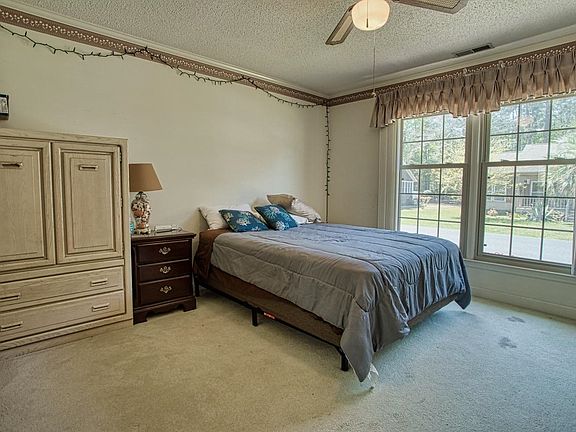5th image of 9460 Chicory Ln.