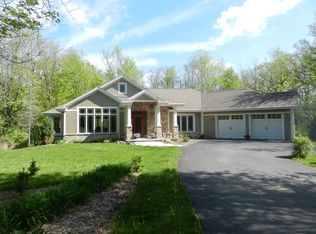 34142 Jenkins Dr, Oconomowoc, WI 53066