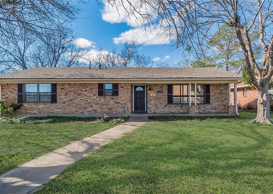 1st image of 1720 Robin Dr