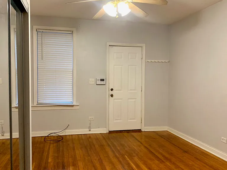 3316 N Southport Ave #1R — Photo 3