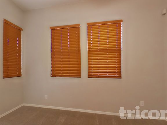 4th image of 1225 N 36th St Unit 2041