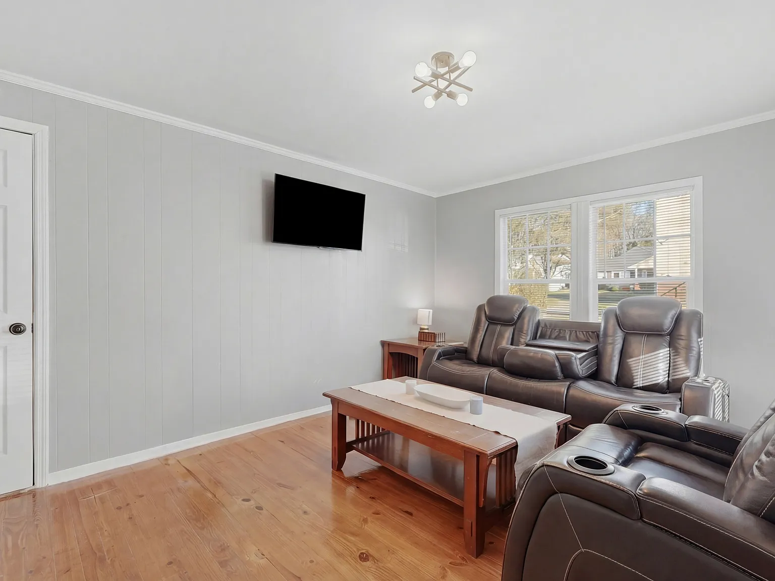 3703 Redding Rd — Photo 3