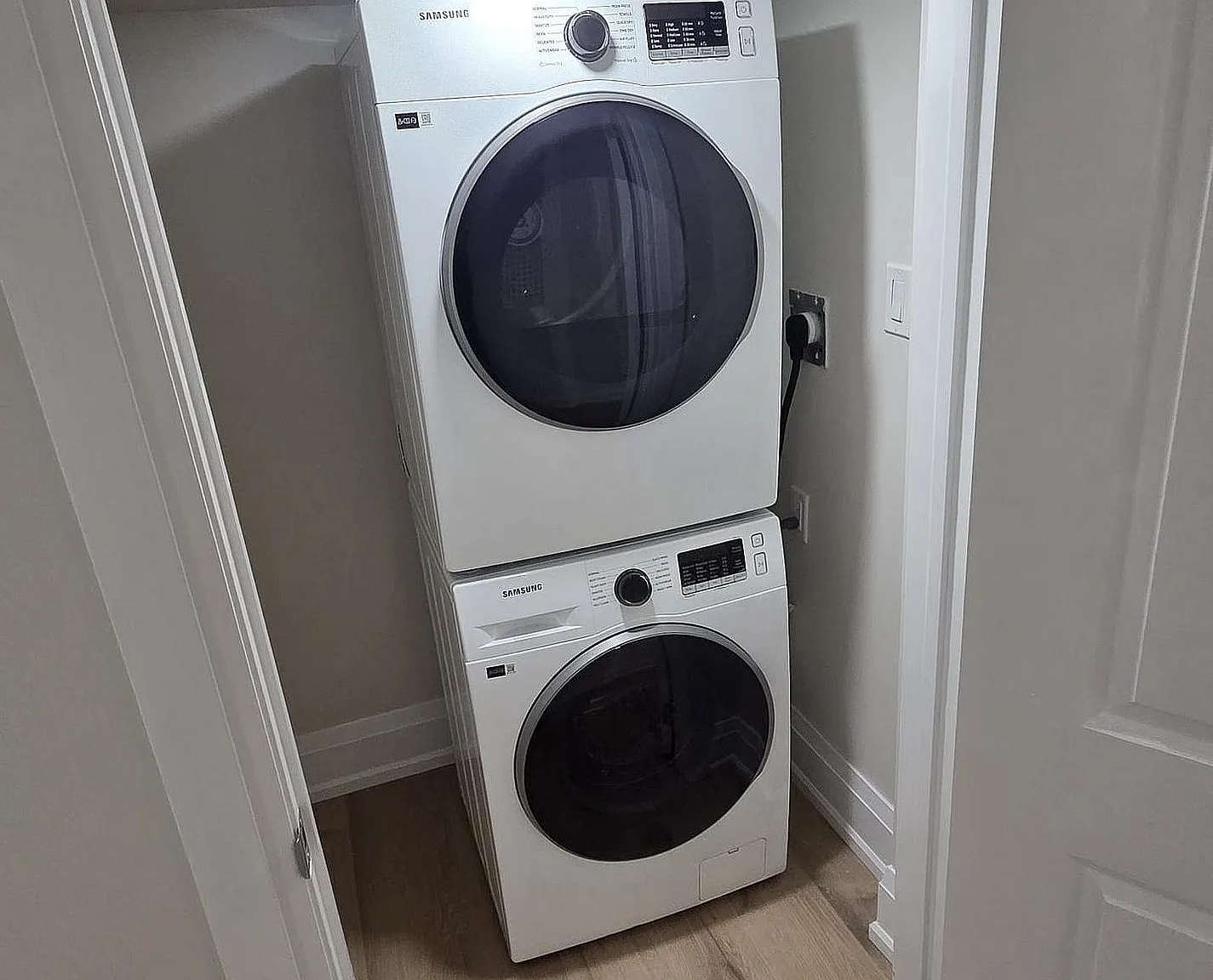 2 bed, $1,885 — Photo 4