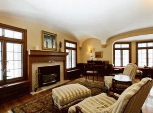 1613 W Franklin Ave, Minneapolis, MN 55405