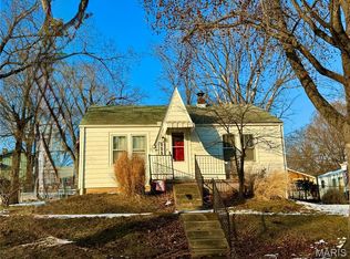 955 S 3rd St, Festus, MO 63028