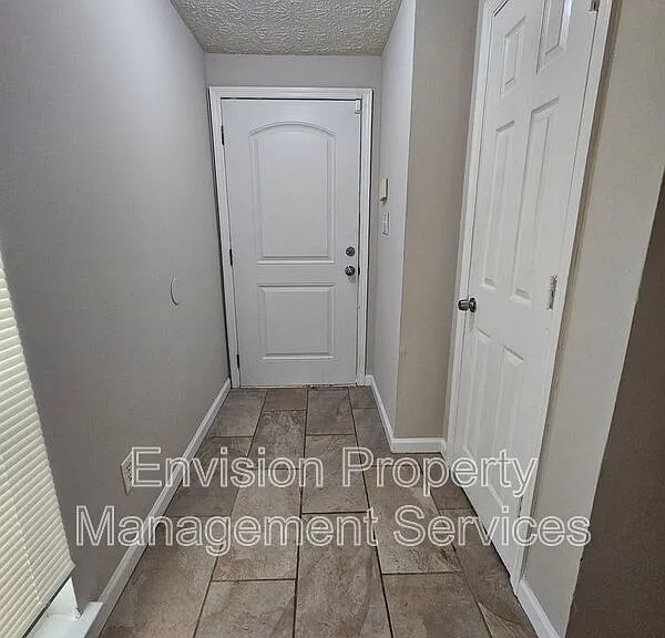 6388 Charter Way — Photo 5