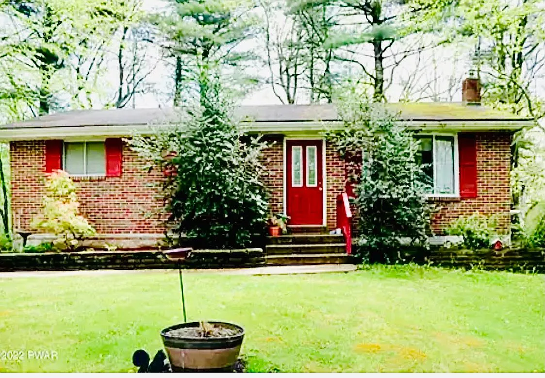 162 Tulip St photo 1