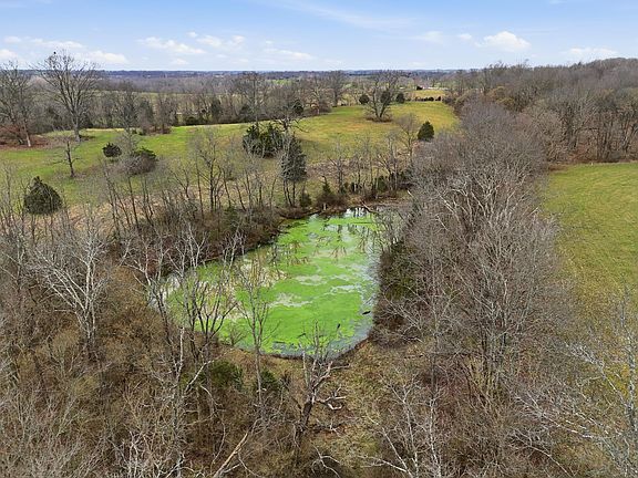 3rd image of 1802 Poindexter Rd