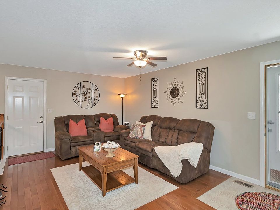 18367 W South St, Wilmington, IL 60481 | Zillow