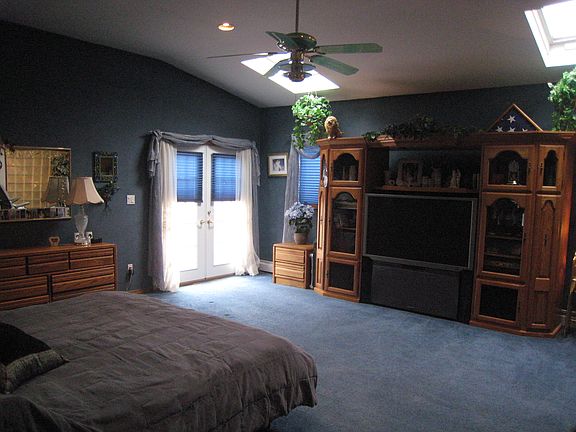 Master BR w/french doors