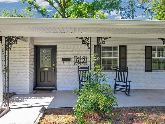 5th image of 612 Willow Bend Dr