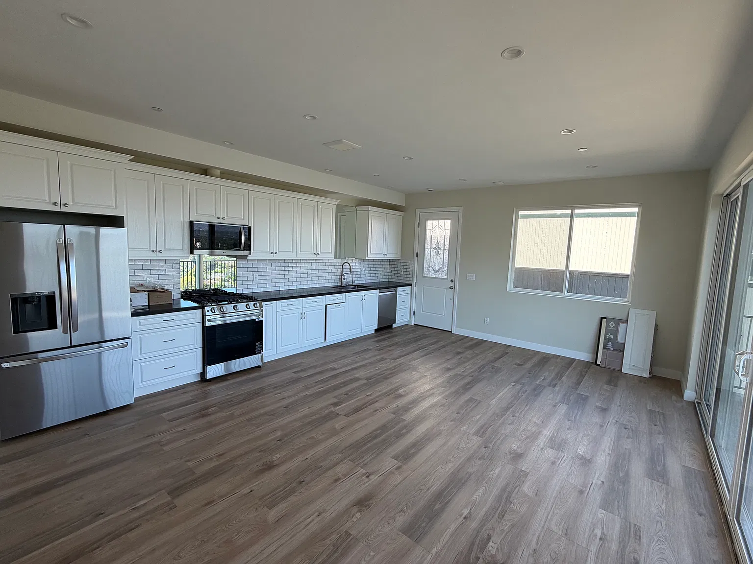 1 bed, 620 sqft, $3,500 — Photo 2