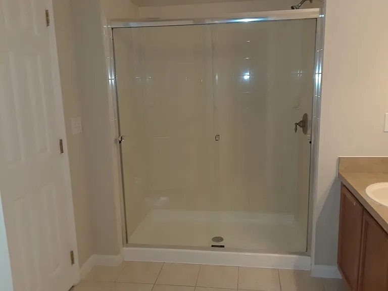 2533 Old Kent Cir — Photo 34