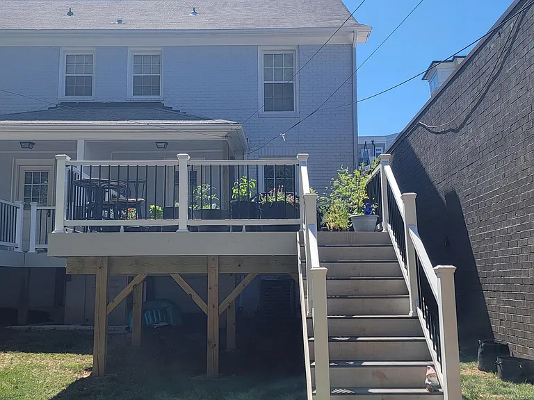 814 Lamar Ave — Photo 15