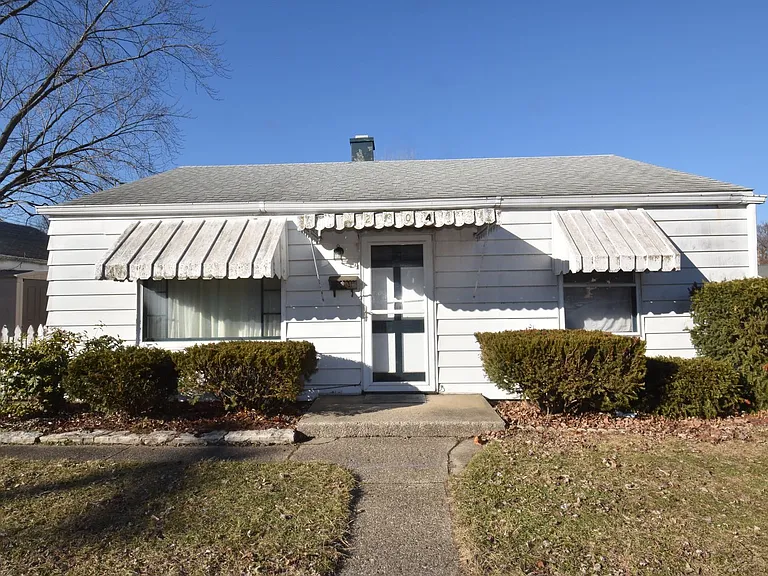 2804 Delaware St — Photo 1