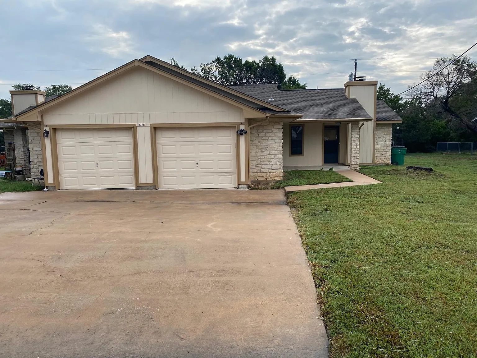 2 bed, 2.0 bath, 955 sqft, $1,450 — Photo 1