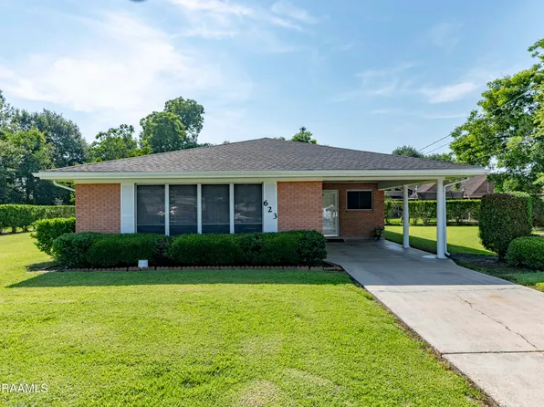 623 S Martin Luther King Dr, Saint Martinville, LA 70582
