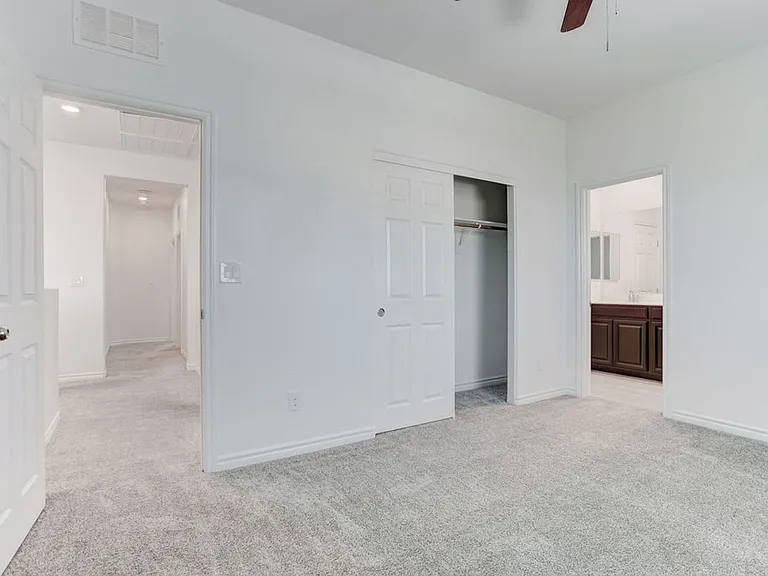 7106 Calvert Cliffs St — Photo 22