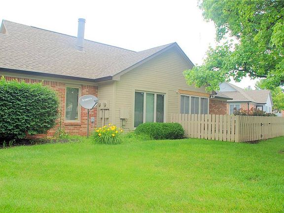 2nd image of 1734 Cloister Dr