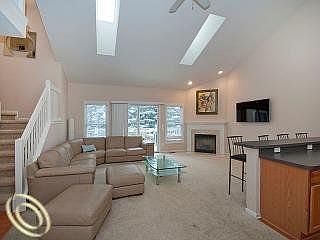 2nd image of 5500 River Park Ct