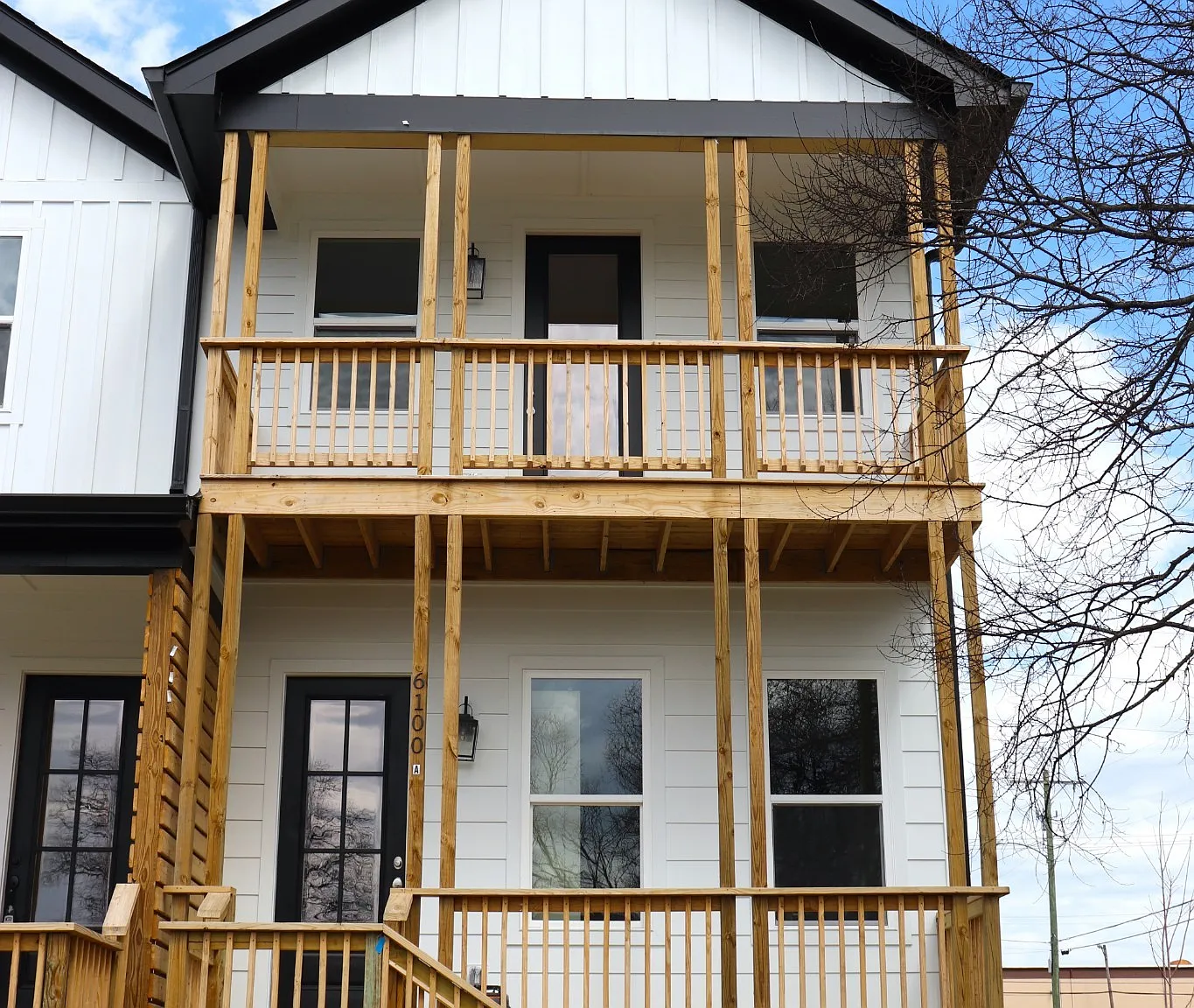 4 bed, 3.0 bath, 2346 sqft, $3,695 — Photo 2