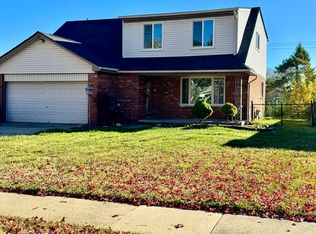 4226 Angeline Dr, Sterling Heights, MI 48310