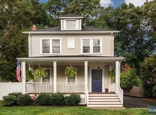 421 1st St, Oradell, NJ 07649