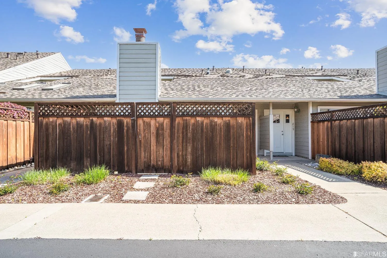 857 Peary Ln photo 1