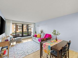 48 Groveland Ter #B103, Minneapolis, MN 55403