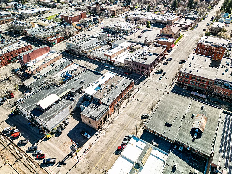 120 W 9th St #A — Photo 20