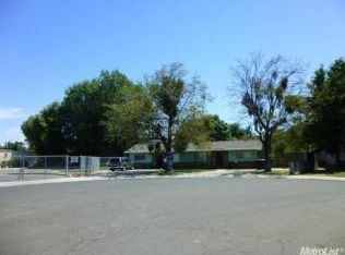 900 Byron Ln, Modesto, CA 95351