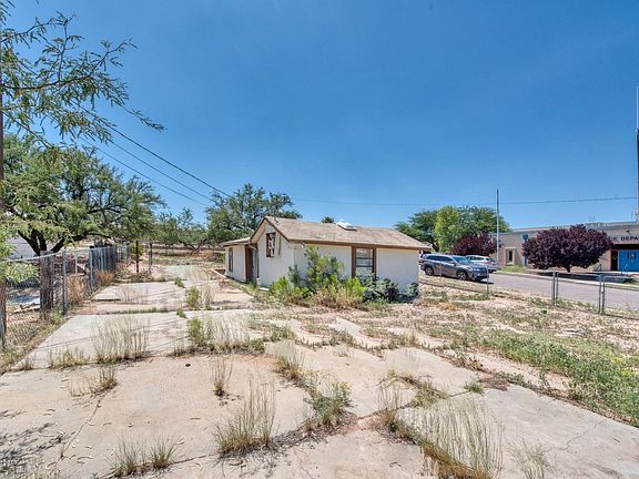 4th image of 351 S Gila St