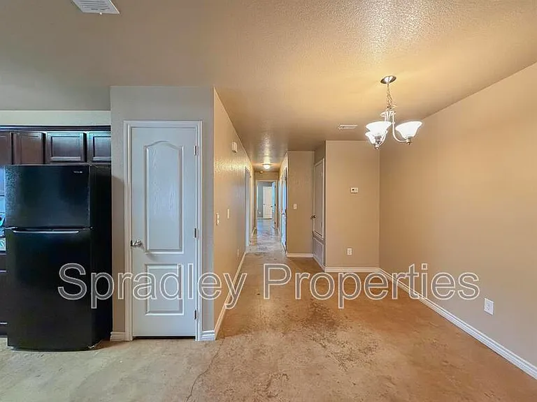 4625A Teesh Dr — Photo 6