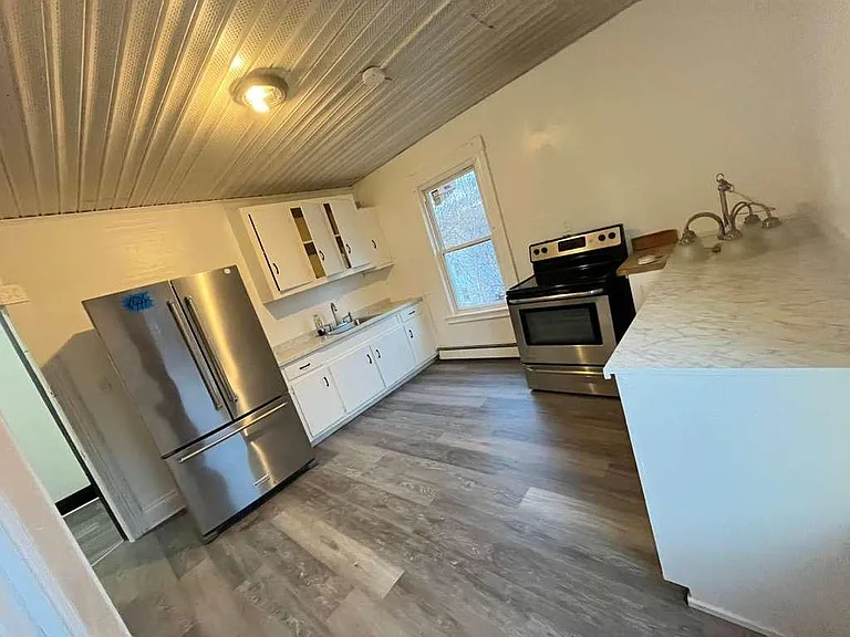 327 Prospect St #1 — Photo 10