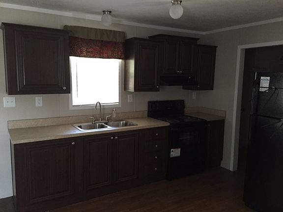 4th image of 1717 Durham St Trlr 110