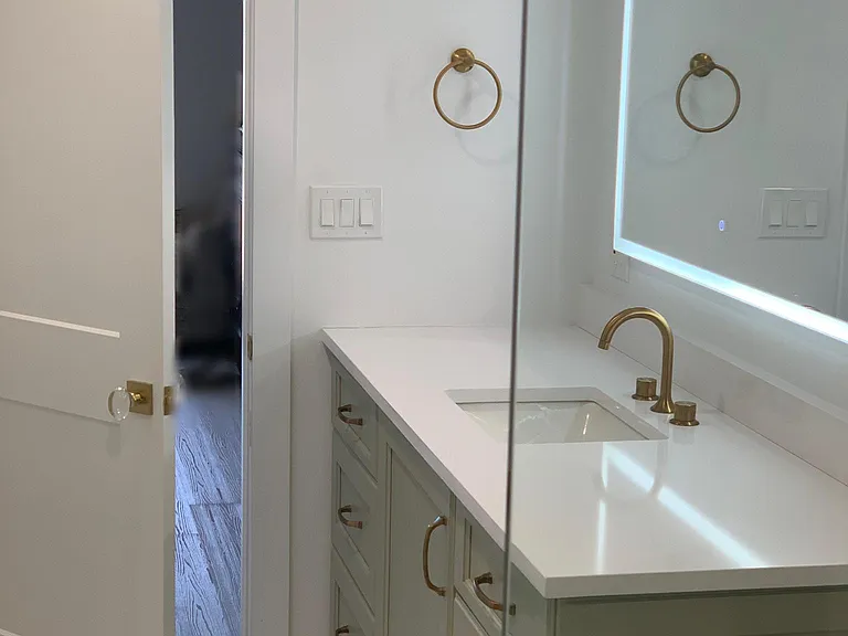 1 Beach Dr SE #801 — Photo 21